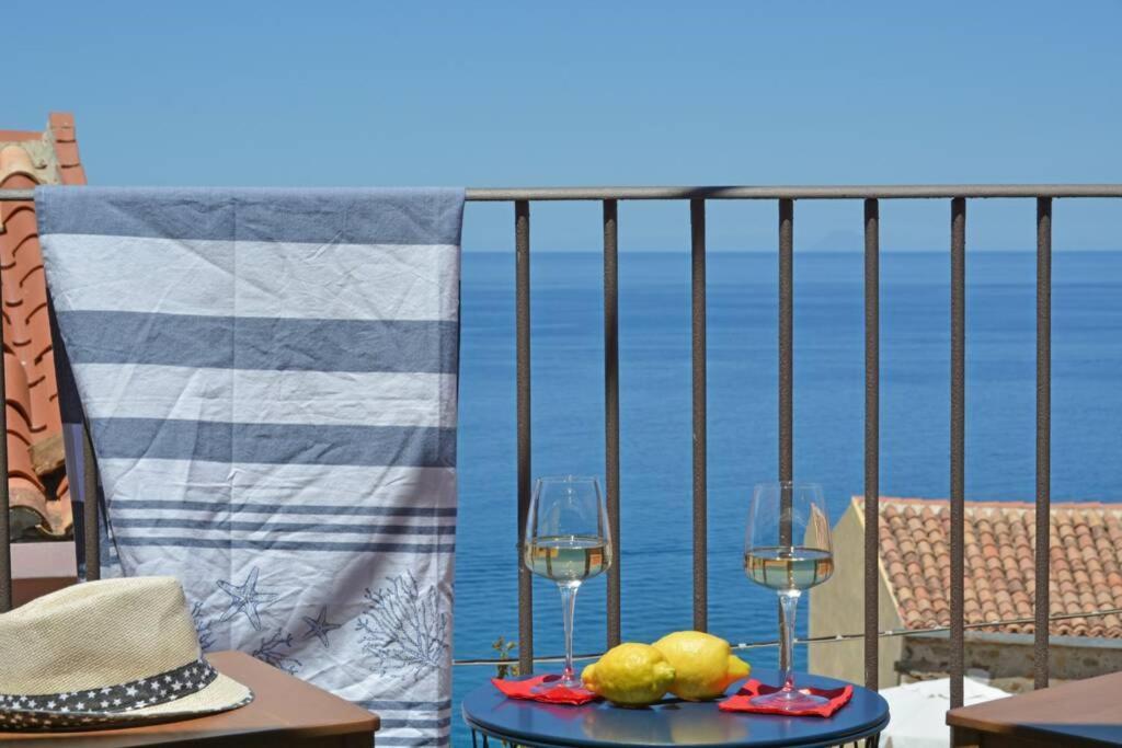 Terrazza Ambrogio Leilighet Sant'Ambrogio  Eksteriør bilde